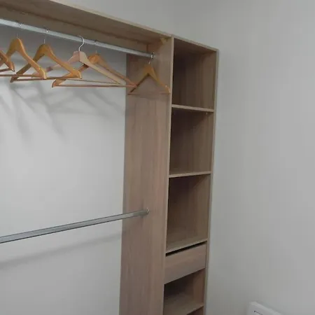 Del Re 7 Dans Avec Piscine La Flotte